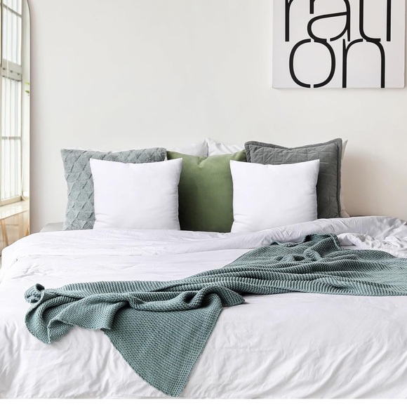 Bedding Throw Pillows Insert (Pack of 2 18 x 18” Bed Couch Decorative Pillows - Picture 7 of 8